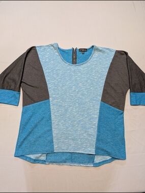 LA Threads Women's 2XL 3/4 Sleeve Top Blue Gray Colorblock Design